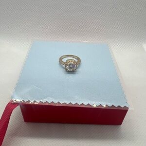 .50 Moissanite gold plated over 925 sterling silver 😍😍 Size 5